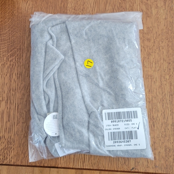 J. Crew Cashmere Wrap - Picture 5 of 8